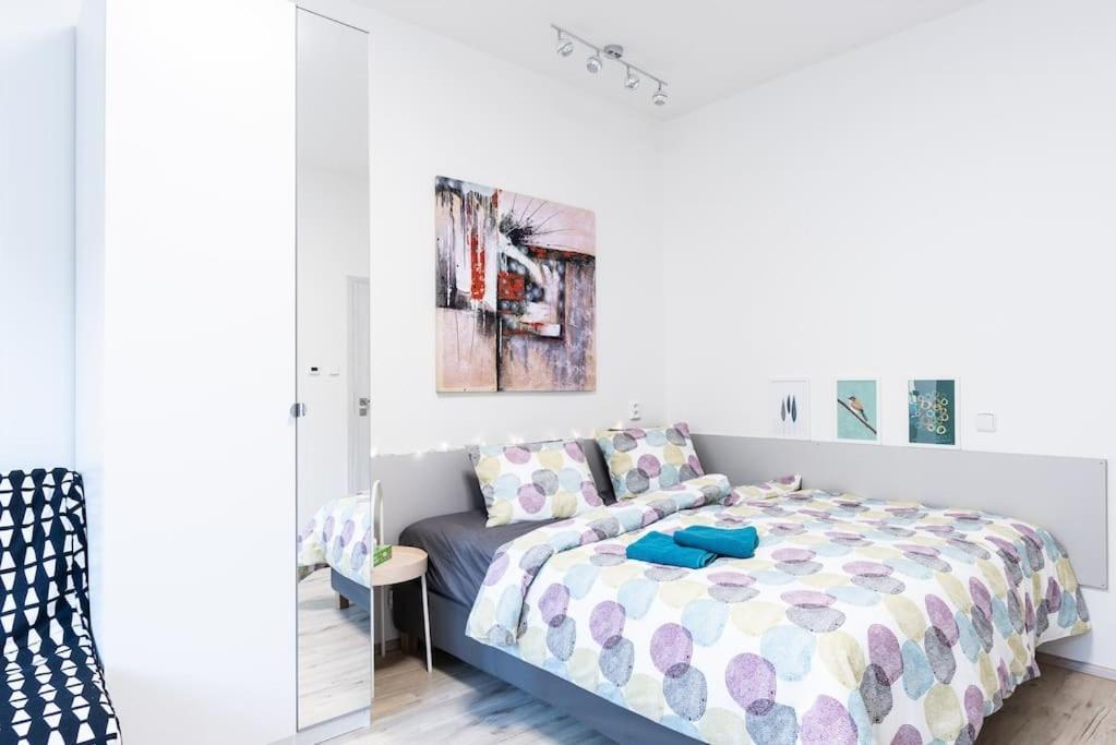 Apartment Tranquility - *
